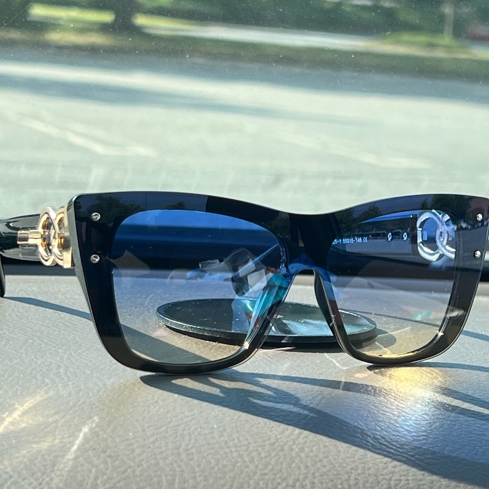 Stylish Oversized Cat Eye Sunglasses for Women - Gradient Lenses Multico… - Picture 2 of 16